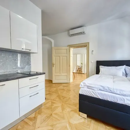 Aapartamentoos 4* Bratislava