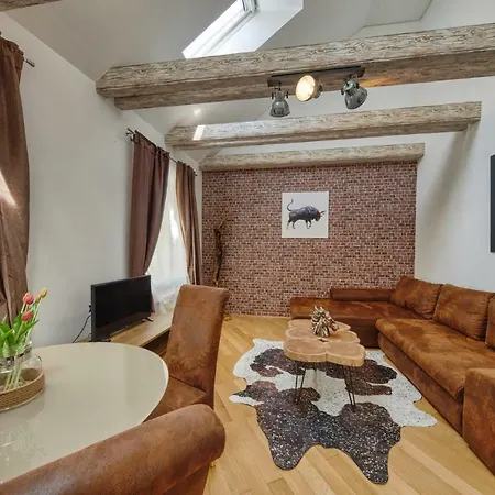 Aapartamentoos Apartment