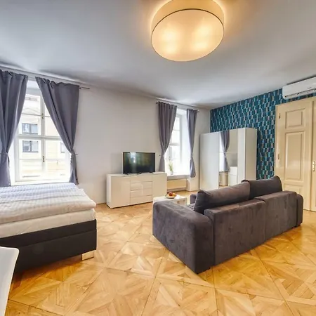 Aparthotel Aapartamentoos Bratislava